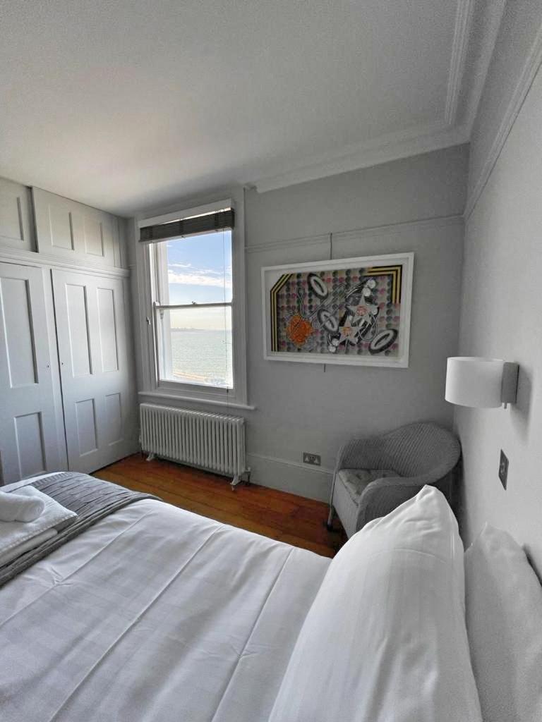 Stunning 2 Bedroom Sea View - Old Town * Margate