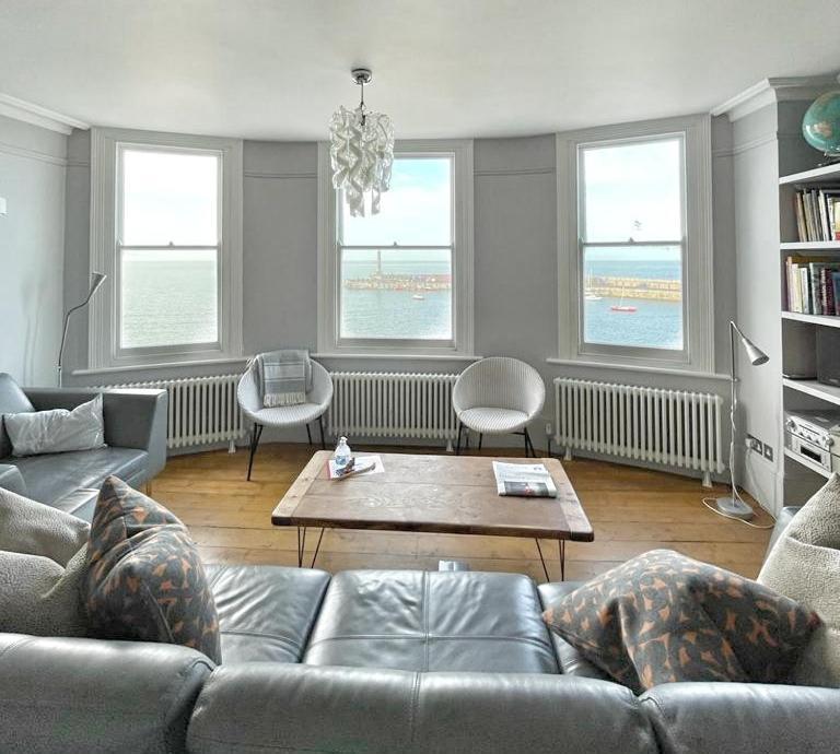 Stunning 2 Bedroom Sea View - Old Town Margate