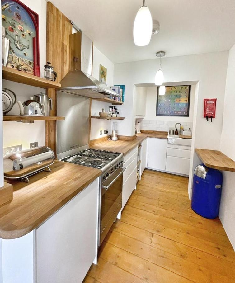 Stunning 2 Bedroom Sea View - Old Town